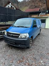 Toyota Hiace - Toyota Hiace mit Diesel-Antrieb: Allradantrieb