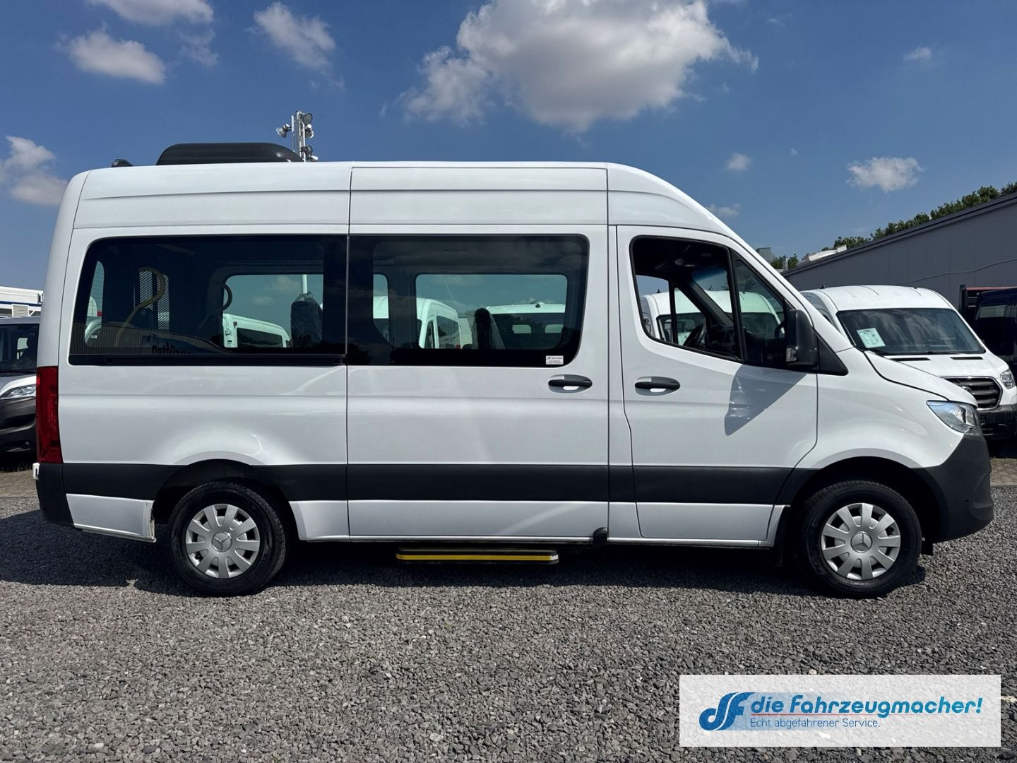 Fahrzeugabbildung Mercedes-Benz Sprinter III Tourer RWD AWD 315 CDI L2 DAB SHZ