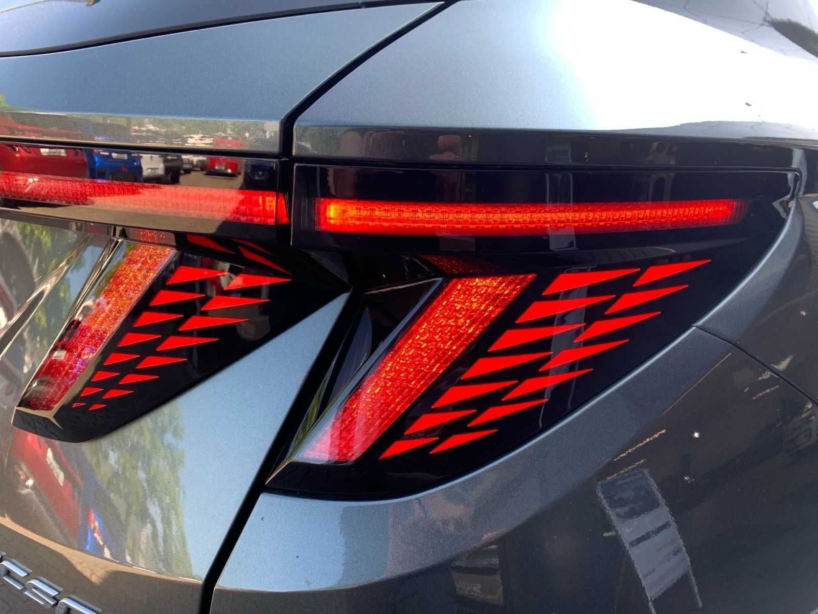 Fahrzeugabbildung Hyundai TUCSON 1.6 T-GDI Prime Hybrid Assi ECS Leder