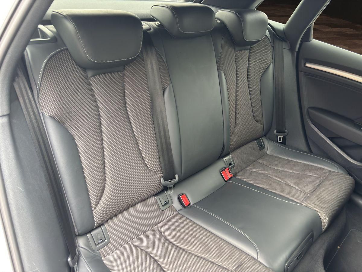 A3 35 TFSI S-Tronic  S-Line/Plus NAVI GRA AHK