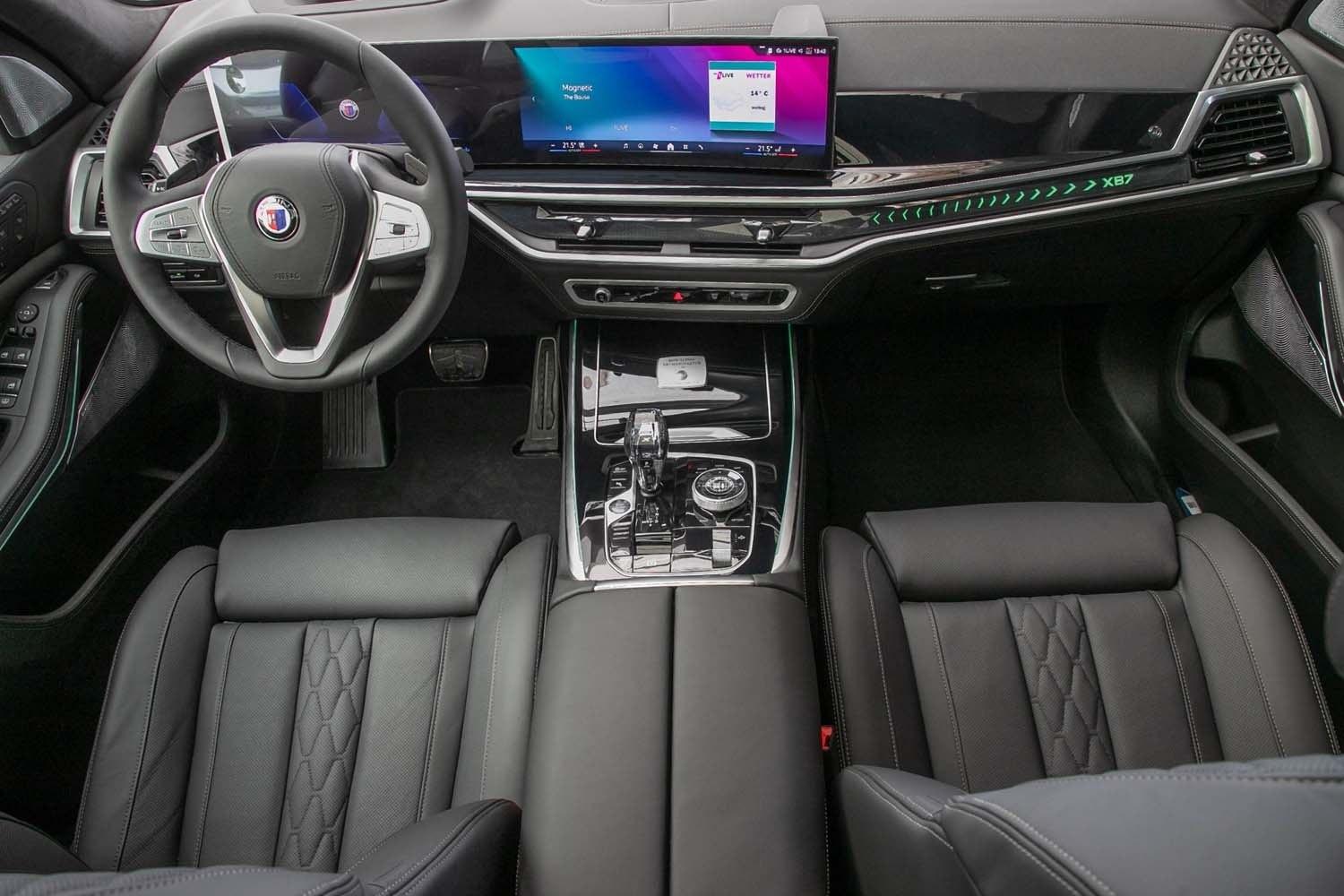 ALPINA XB7 Allrad HUD AHK Pano B&W