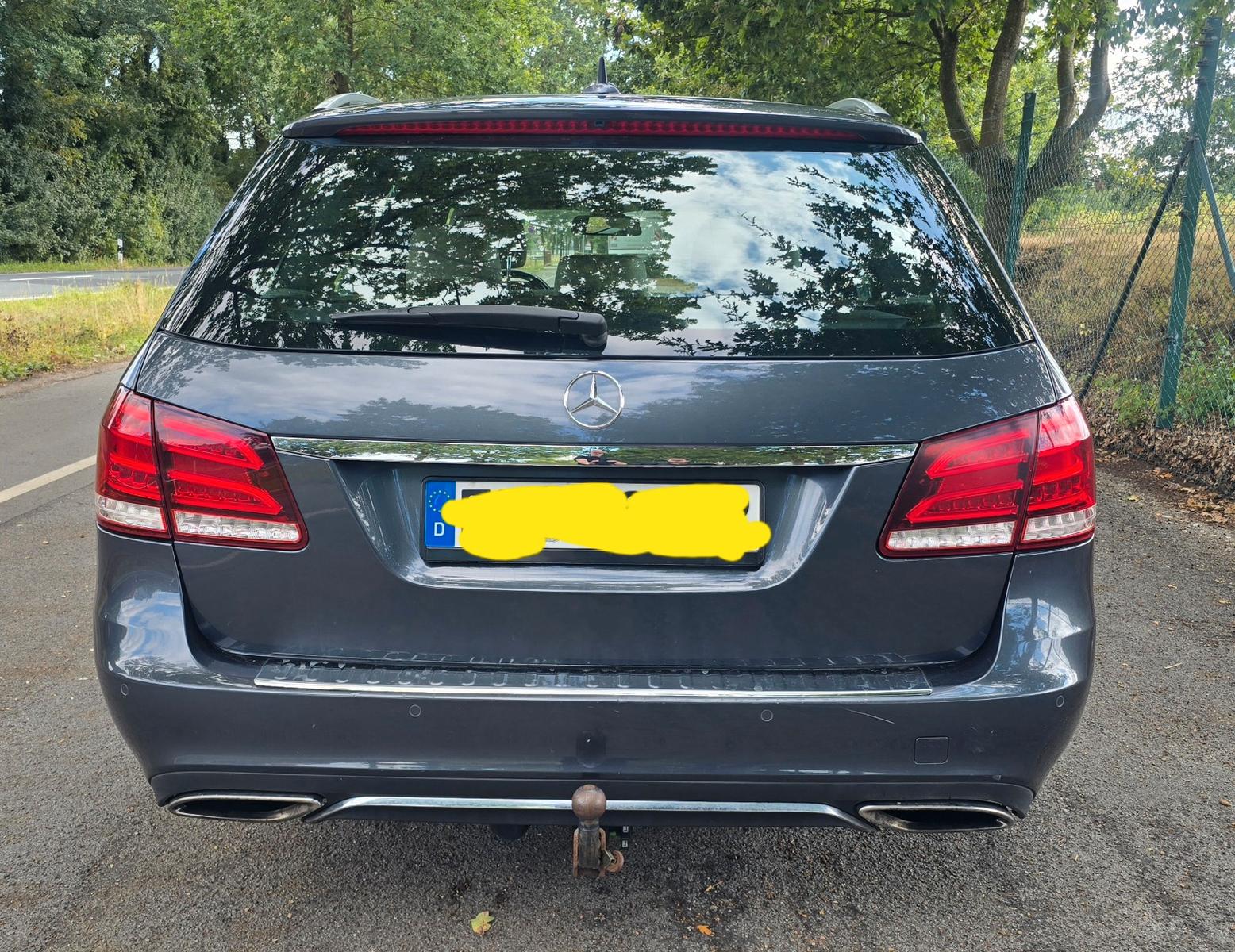 Mercedes-Benz E 220 BlueTEC  Autom. 9G Tronic S212 AMG Menü