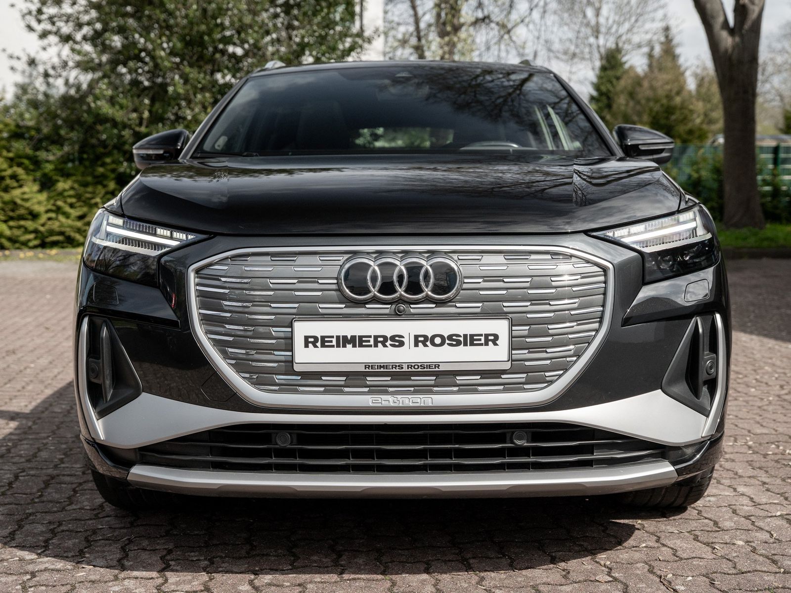 Audi Q4 e-tron SOH 98,2% Kam. Navi Pano Sportp. ACC imagem 3