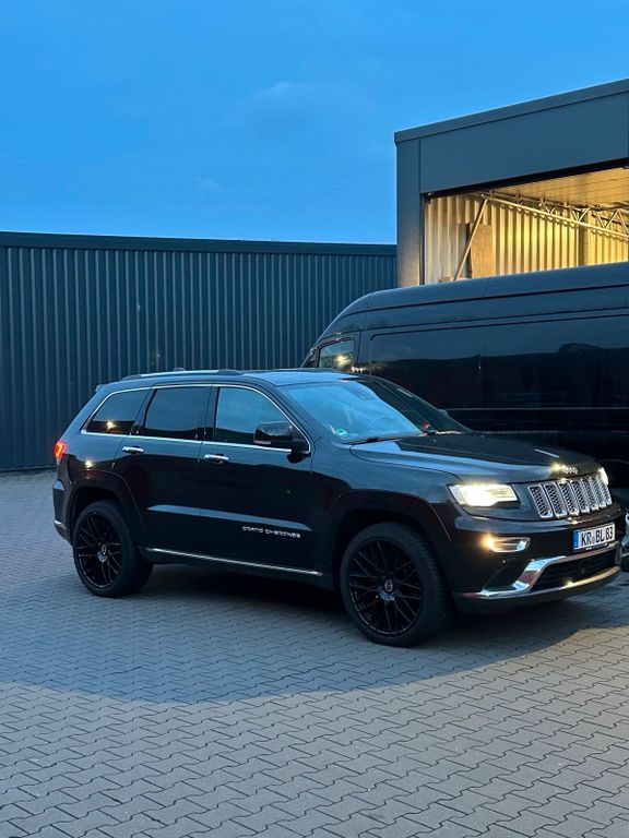 Image of Jeep Grand Cherokee