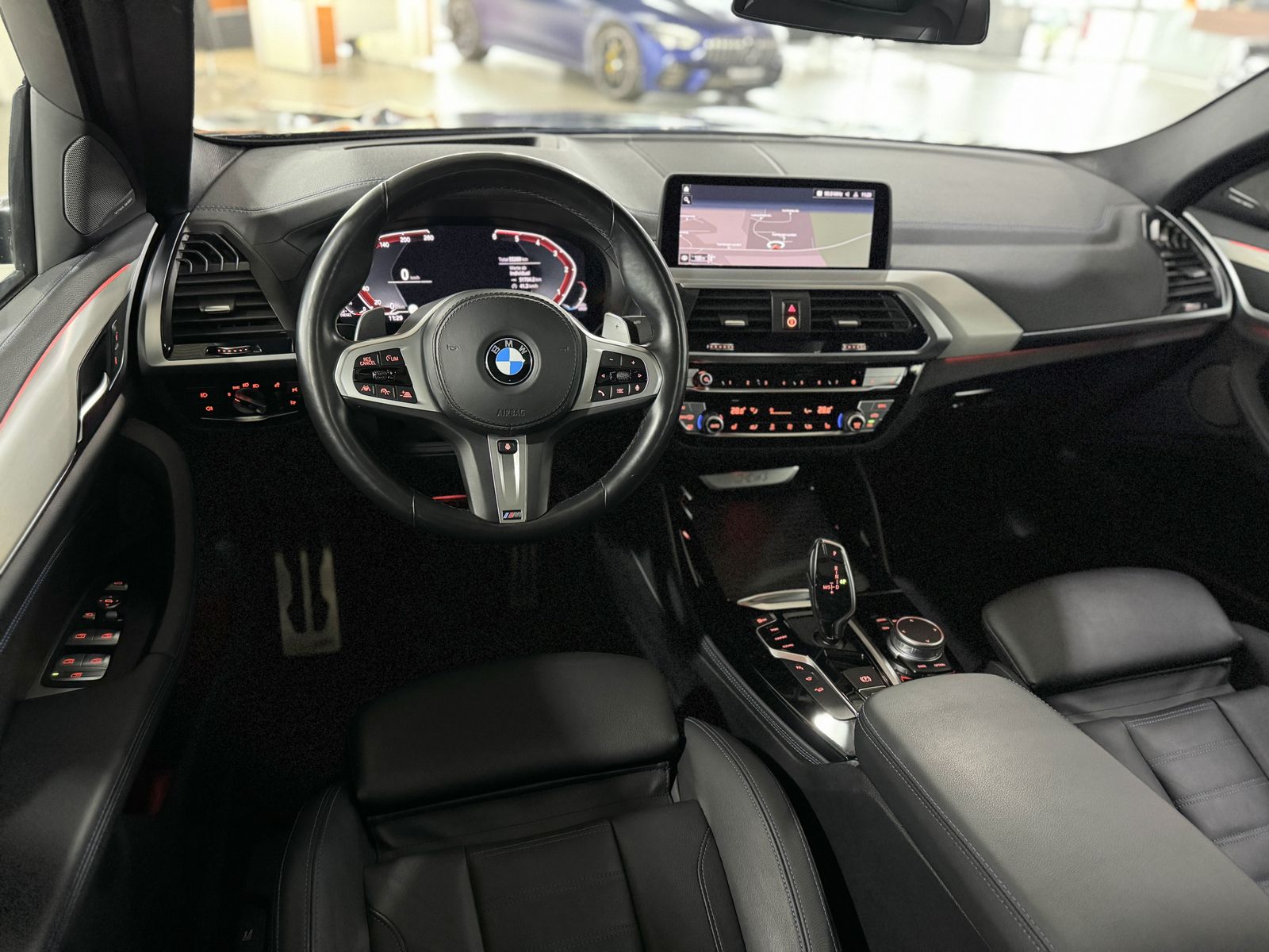 Fahrzeugabbildung BMW X4 xD30d M Sport Panorama 360° HUD DAB H/K AHK