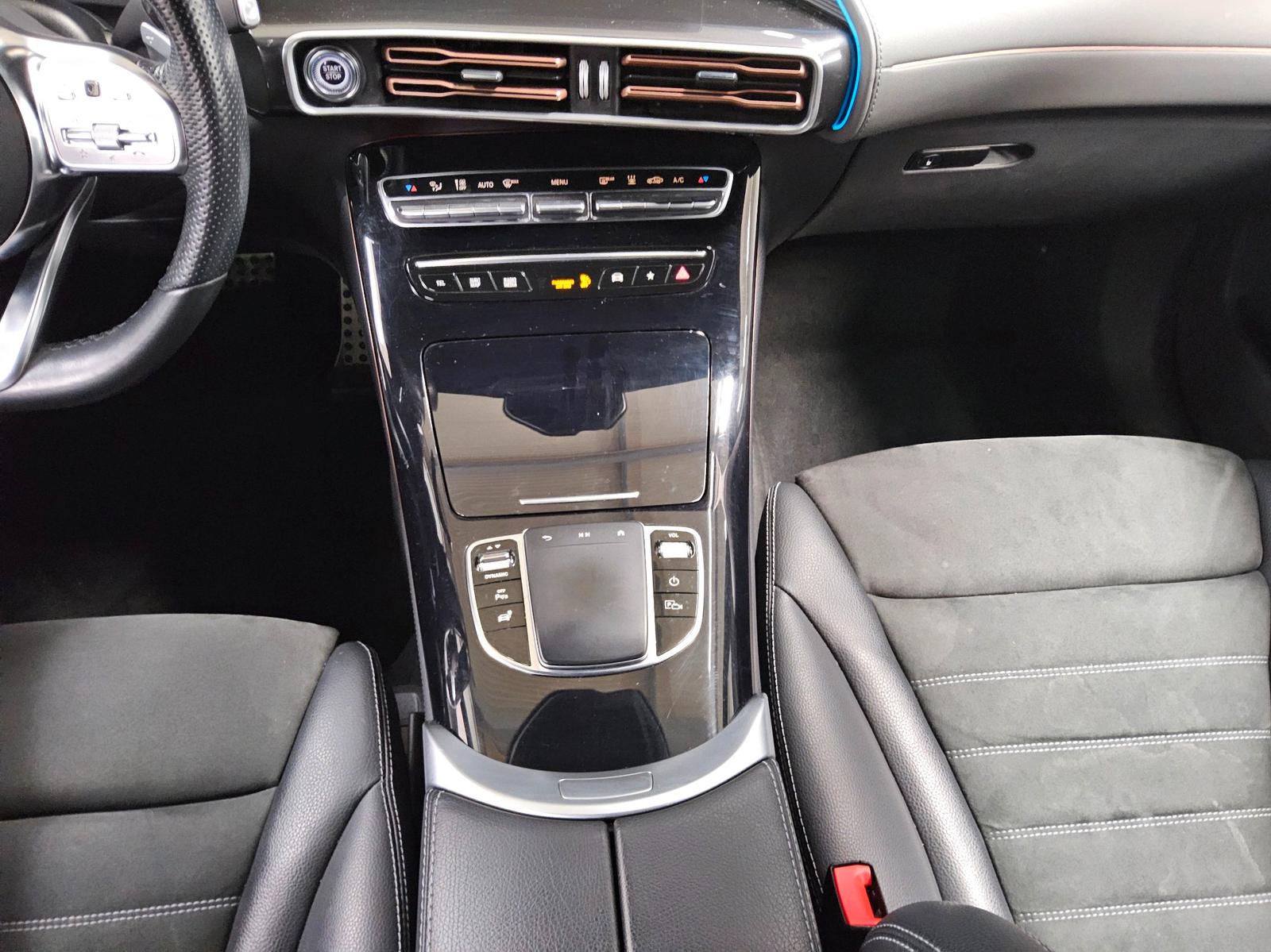 Mercedes-Benz EQC 400 4M AMG-Line T-Leder Nav MB-LED MBUX HuD