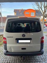 Volkswagen T5 Caravelle 2,5L TDISG6 - gebrauchte VW T5 Caravelle aus dem Jahr 2009