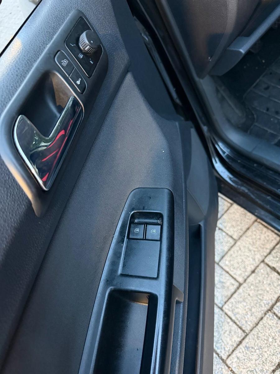 Volkswagen Polo 2006 — photo 9