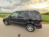 Mercedes-Benz ML 320 -7 Sitzer- TÜV - Mercedes-Benz aus 2000: Geländewagen