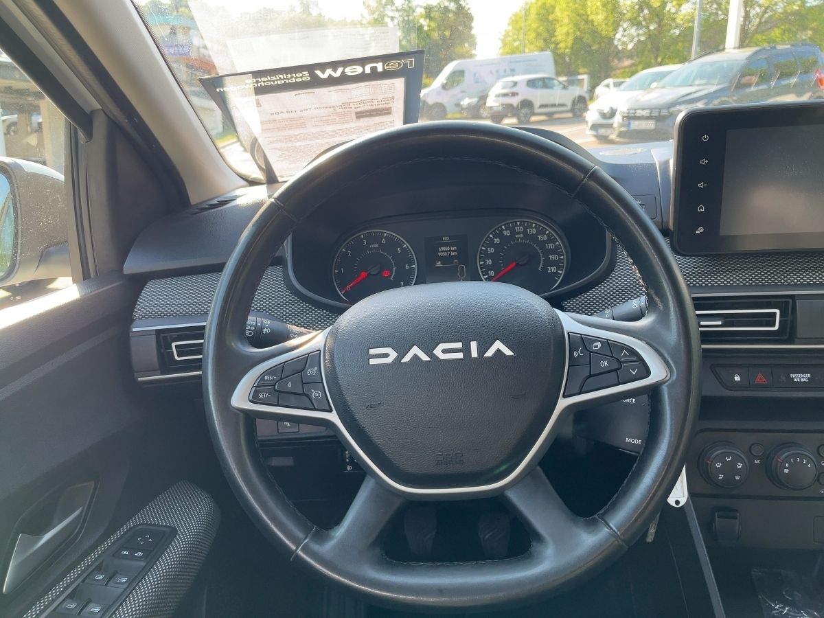 Fahrzeugabbildung Dacia Jogger Expression TCe 110 ABS Fahrerairbag ESP Z