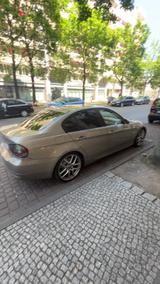 BMW 320i - - BMW 320 mit Benzin-Antrieb: Leder, Standheizung