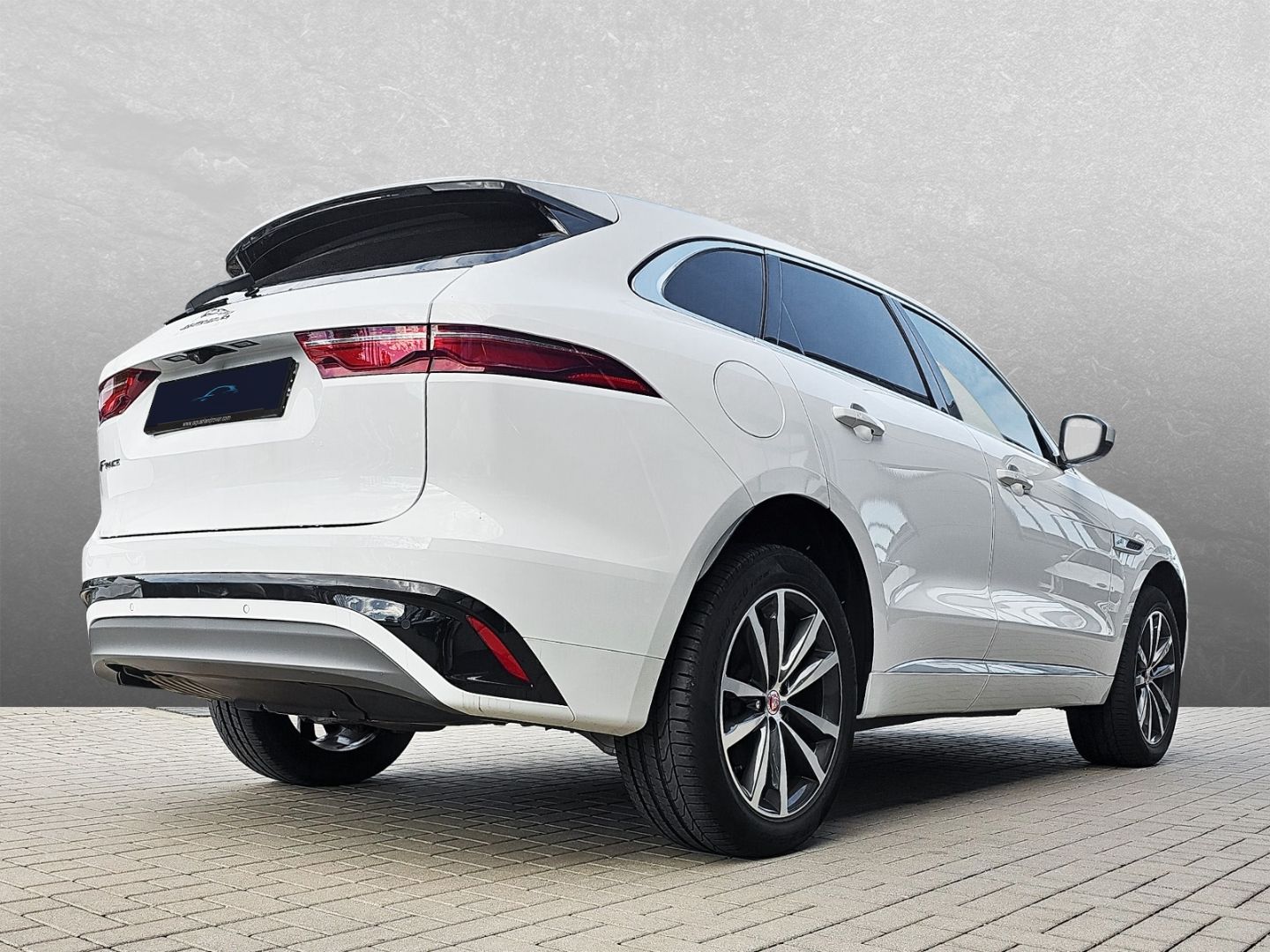 Jaguar F-Pace D200 AWD R-Dynamic SE imagem 3
