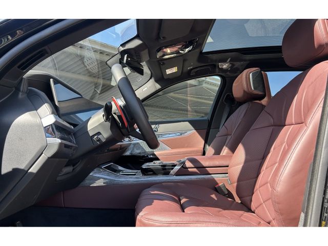 BMW M760