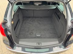 Fahrzeugabbildung Opel Astra J Sports Tourer Edition Sitzheizung PDC