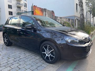 Volkswagen Golf - 4