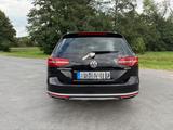 Volkswagen Passat Alltrack 4Motion DSG | Navi | AHK | PAN - schwarze Volkswagen Passat Alltrack
