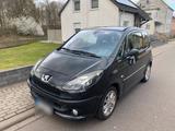 Peugeot 1007 Sport 110 2-Tronic /Automatik - Peugeot 1007: Limousine
