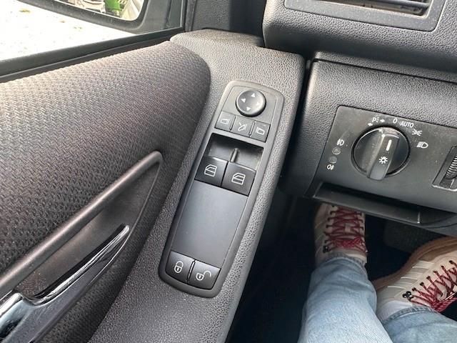 Mercedes-Benz A200 2005 — photo 15