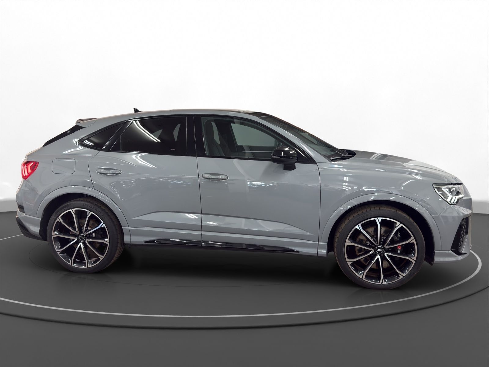 Audi RSQ3 - Bild 5