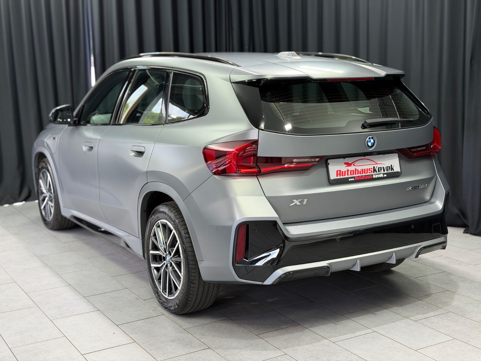 Fahrzeugabbildung BMW X1 xDrive 25e M Sport |HiFi|LED|1.HAND