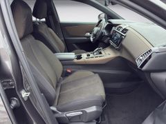 Fahrzeugabbildung DS Automobiles DS 7 1.6 E-Tense 225 Bastille +