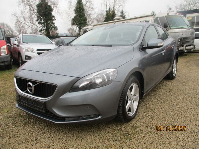 Volvo V40 Kinetic KLIMA NAVI PDC AHK COC