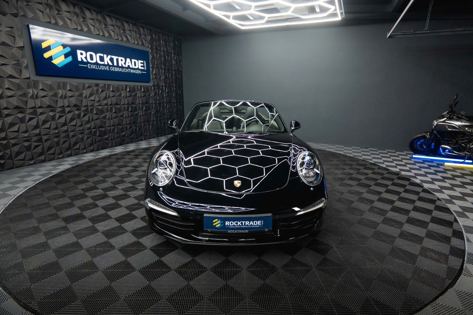 Fahrzeugabbildung Porsche 911 Carrera 4 S Cabriolet Sport Chrono Garantie