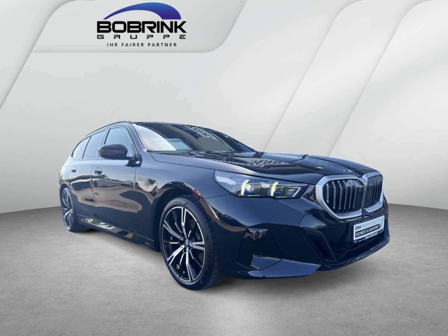 BMW 520 i Touring M Sport AHK Standhzg Navi HK LED foto 2