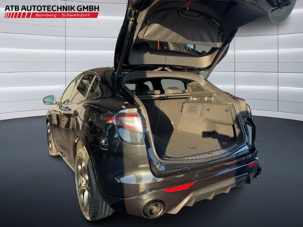 Fahrzeugabbildung Alfa Romeo Stelvio INTENSA Q4, AHK, Leder, PDC, Navi,