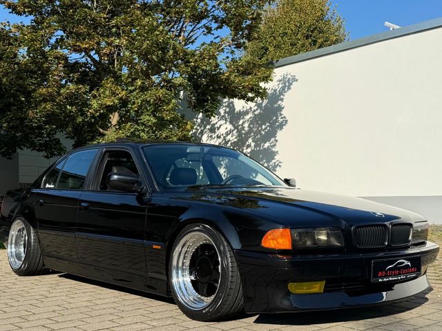 BMW *KÖNIG der 7er/E38/740*BREITBAU*BLACK MONSTER*