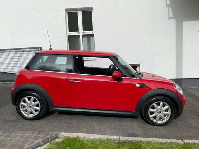 MINI ONE One 127 Tkm Klima