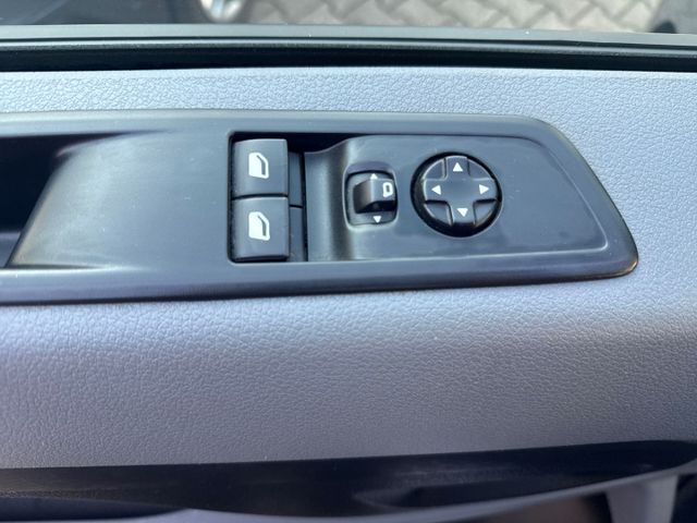 Vivaro e Edition M MULTIMEDIA KLIMA DAB 11KW-CHA
