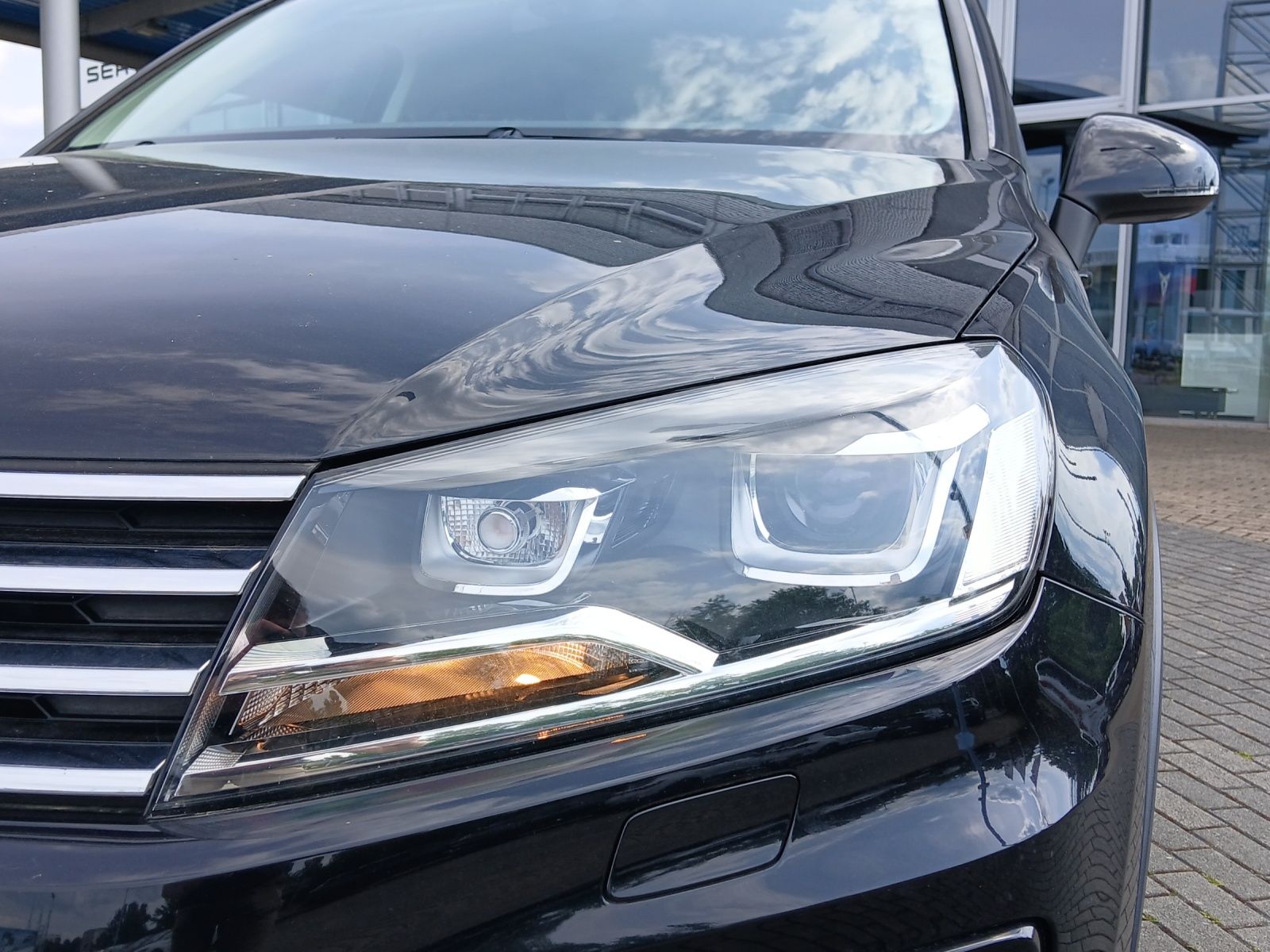 Fahrzeugabbildung Volkswagen Touareg TDI R-Line Terrain Tech 4M Xenon Navi AH