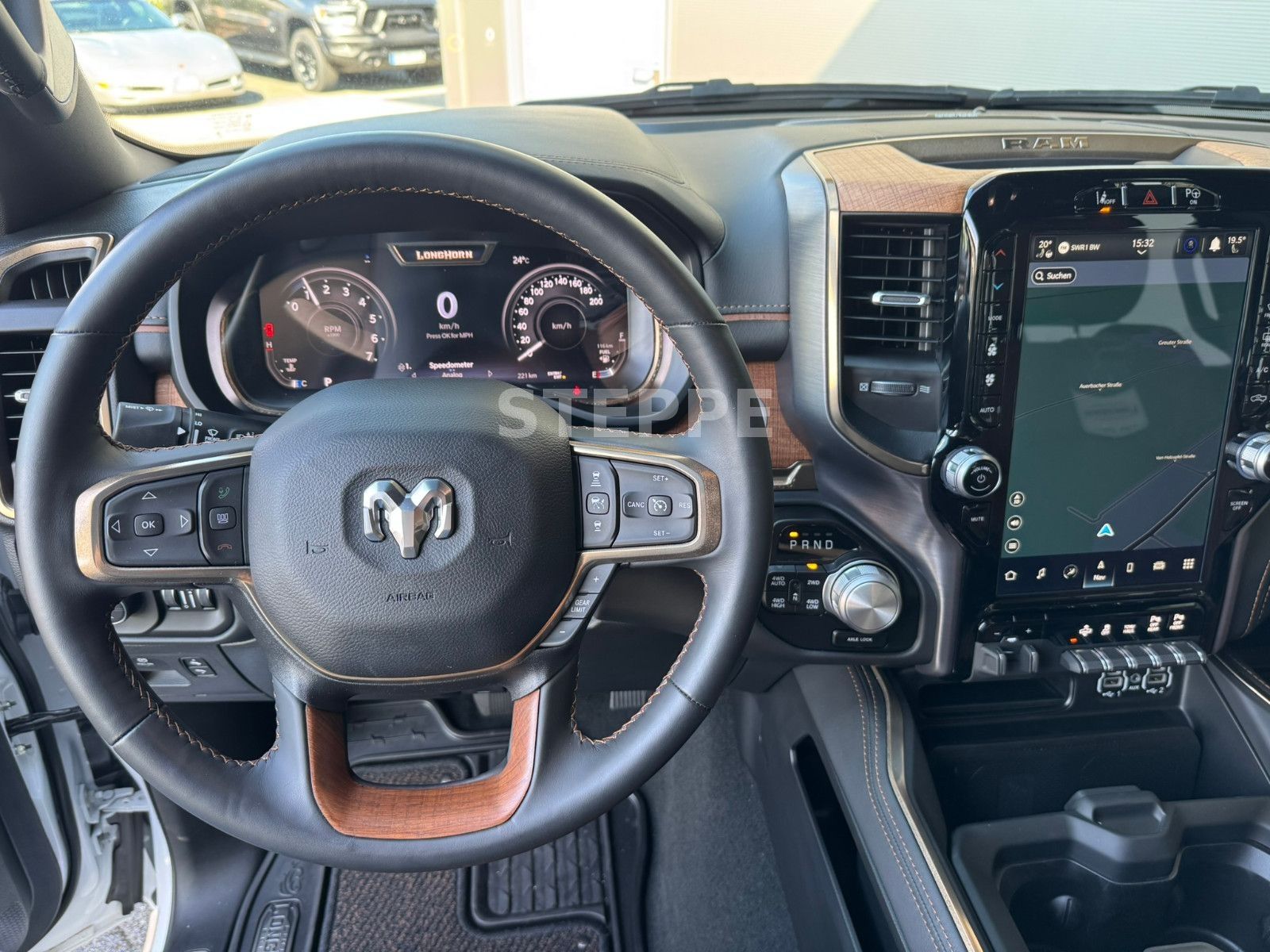 Dodge RAM 1500 5,7 V8 LONGHORN Luftfederung  AHK