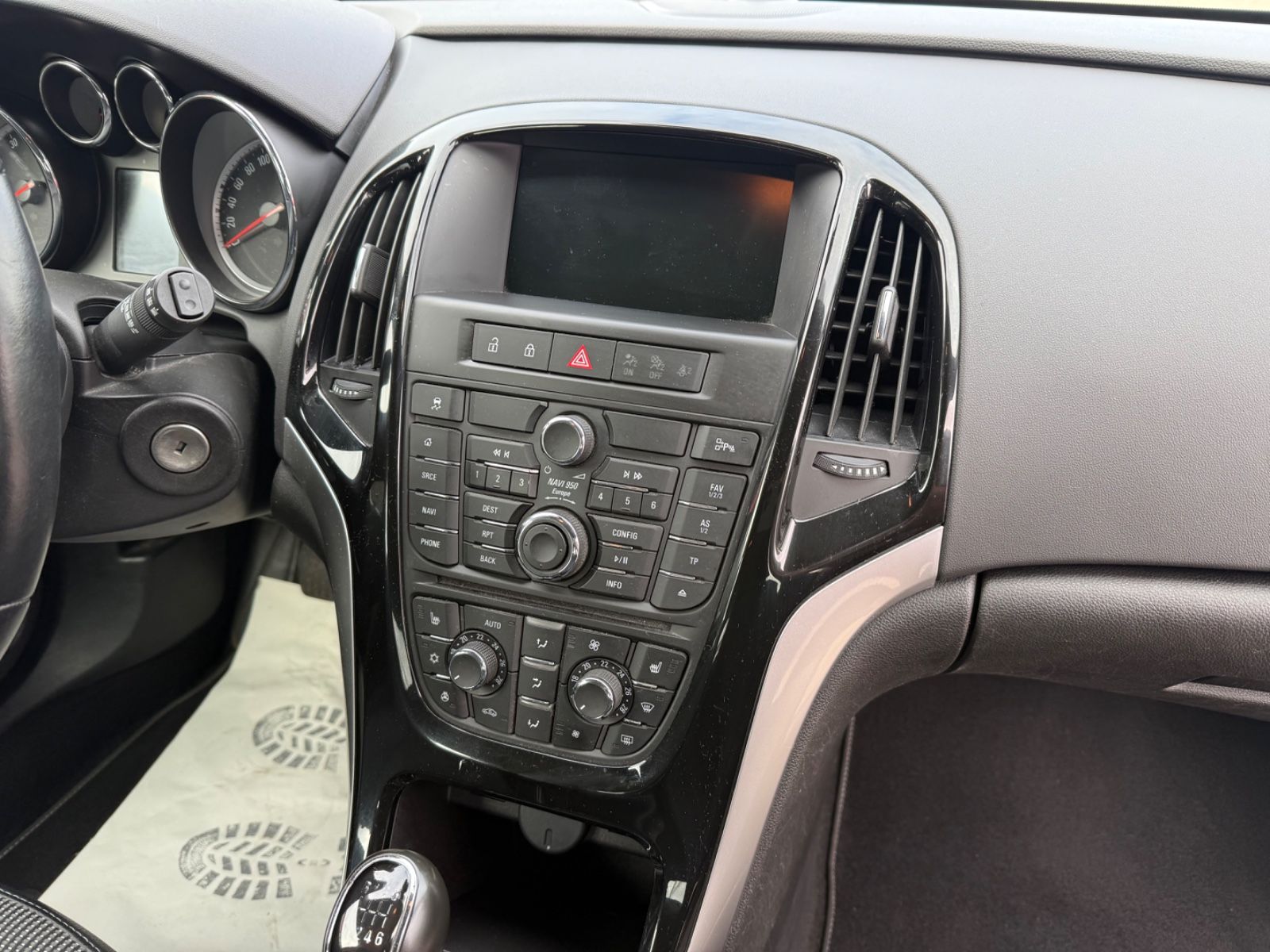 Astra J Lim. 5-trg. Exklusiv*NAVI*1.HAND*SCHECKH