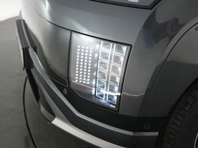 IONIQ 9 UNIQ 110kWh 4WD 6-SITZER+NAVI+360 GRAD K
