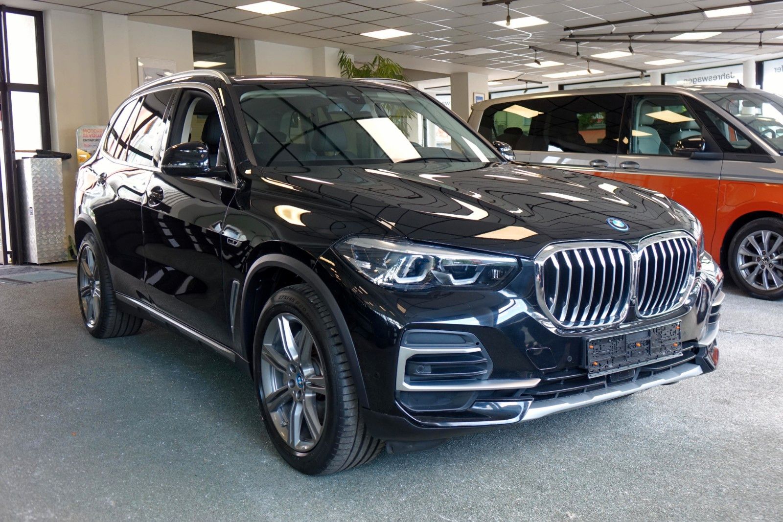 BMW X5 xDrive 45 e xLine +HUD+Pano+360+SHZ hint+ACC