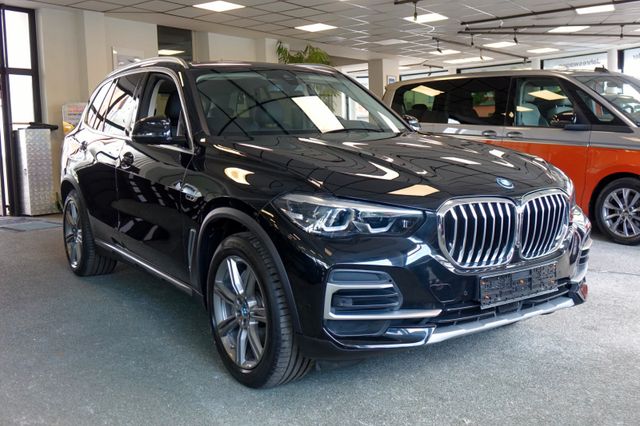 BMW X5 xDrive 45 e xLine +HUD+Pano+360+SHZ hint+ACC