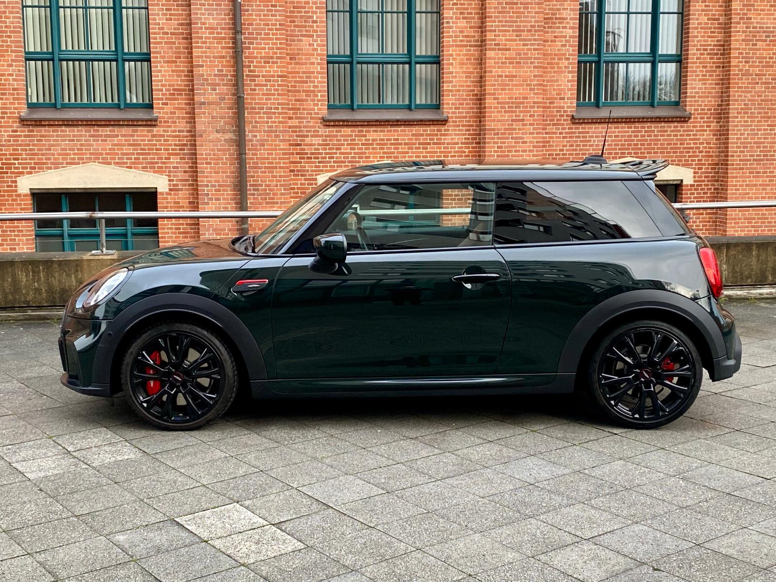 MINI John Cooper Works - mit toller Ausstattung