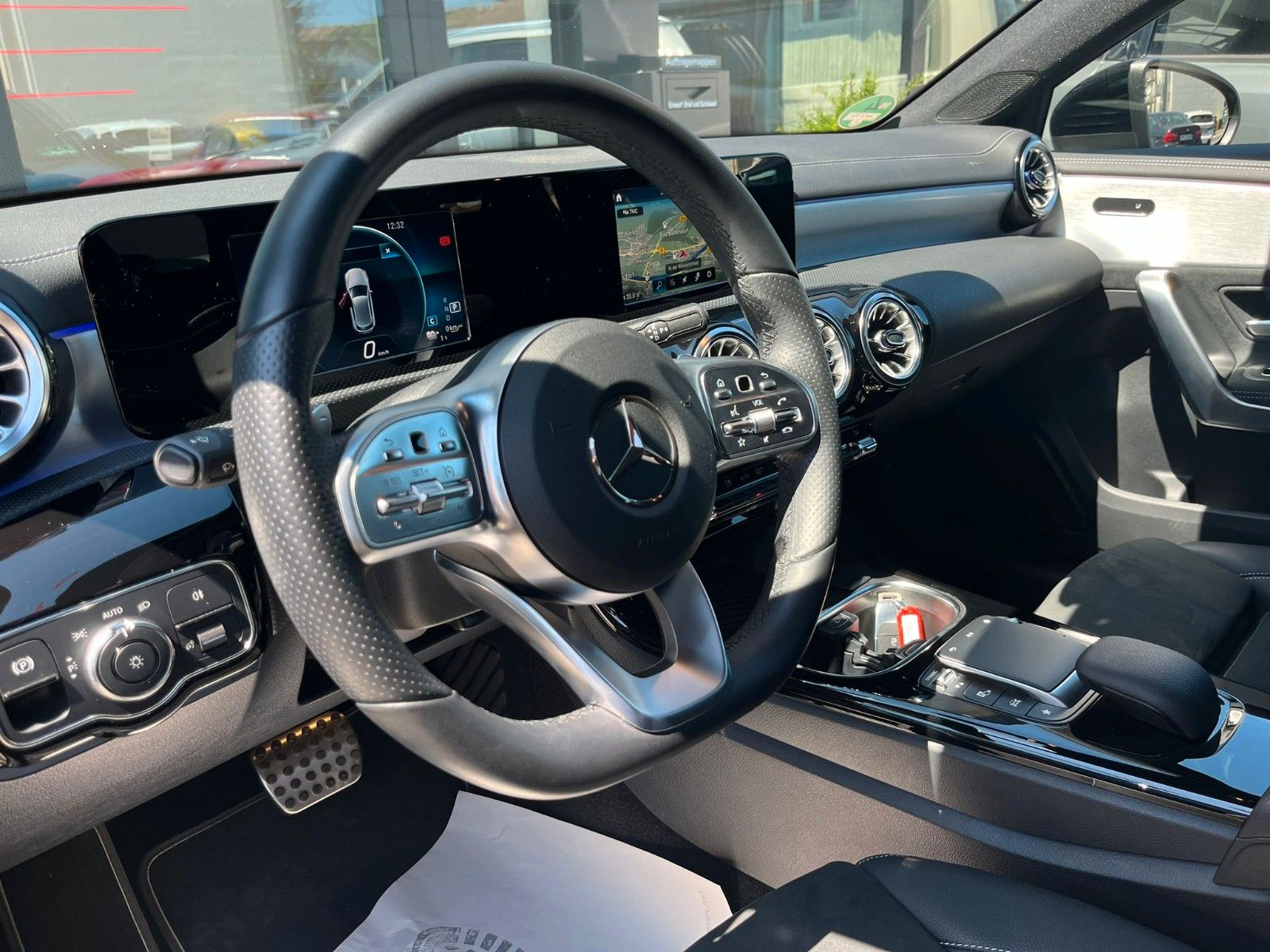 Fahrzeugabbildung Mercedes-Benz A 250 A -Klasse A 250 e Edition 2020
