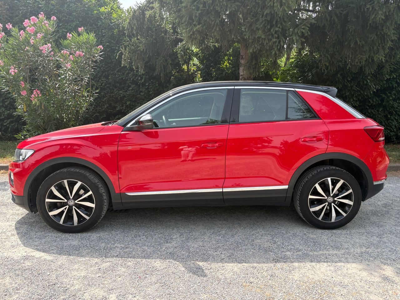 Volkswagen T-Roc 1.0 TSI 115 CV Advanced imagem 3