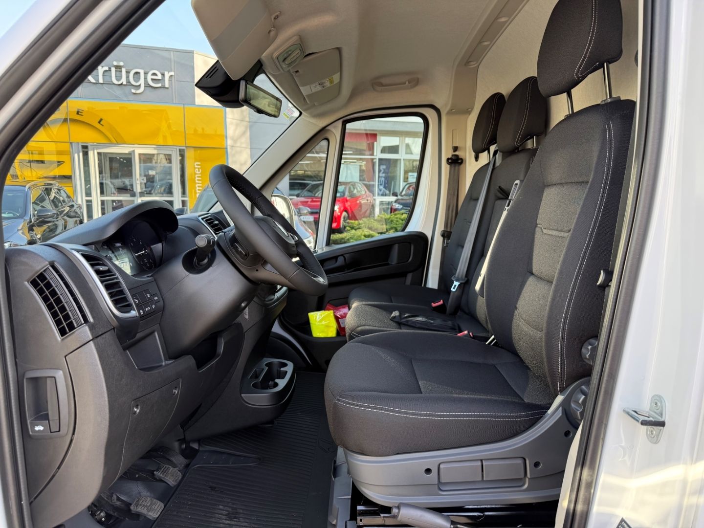 Fahrzeugabbildung Opel Movano Kasten H2 35 BlueHDI 140 Blue-HDI 3 2.2 C