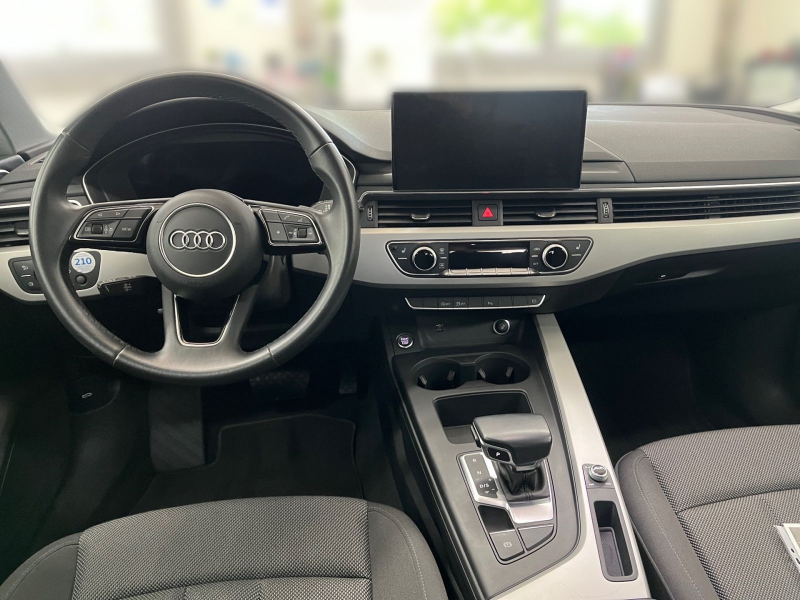 Audi A4 - Bild 11