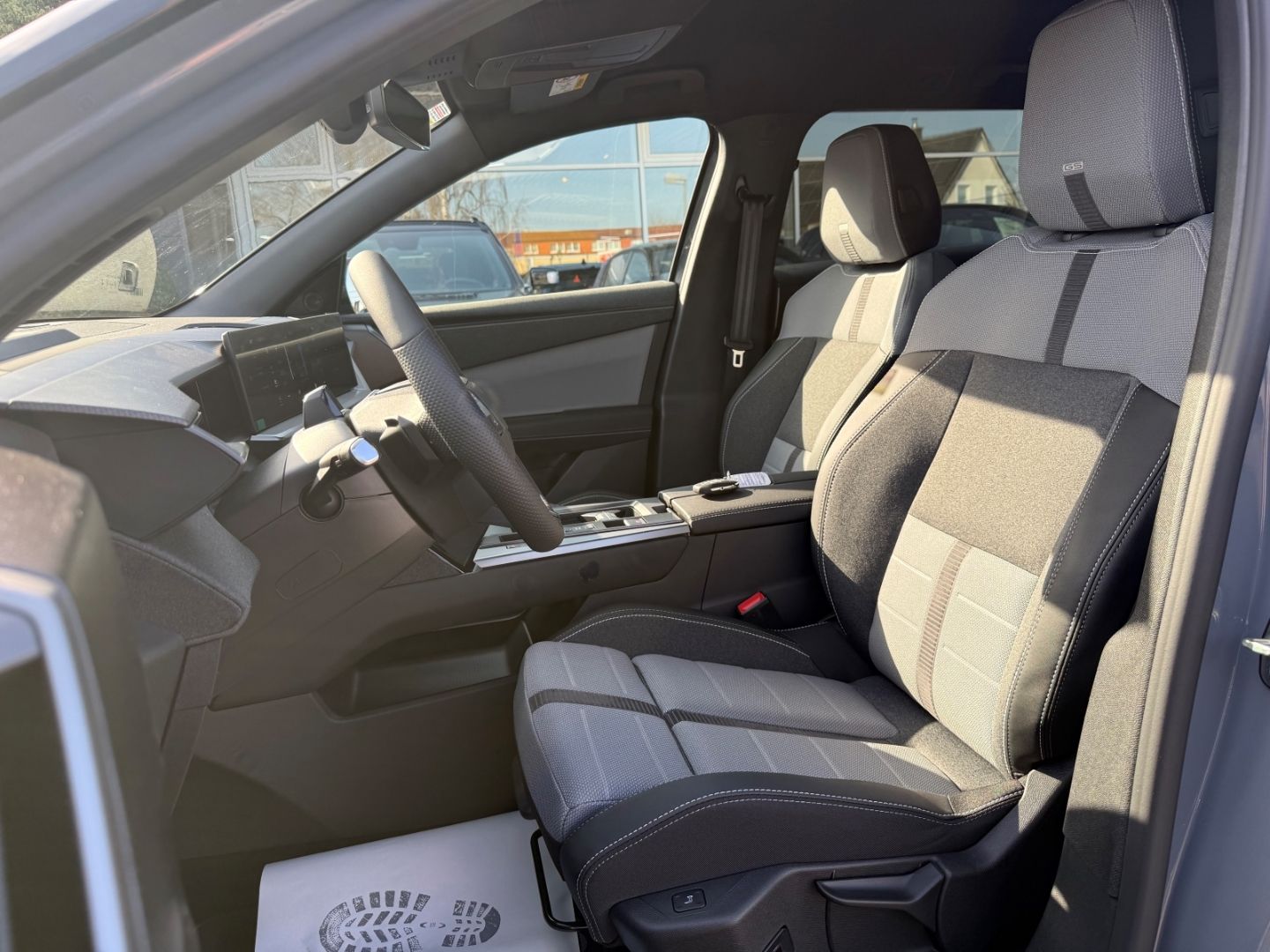 Fahrzeugabbildung Opel Grandland 1.2 48V Mild-Hybrid Ultimate mit AHK