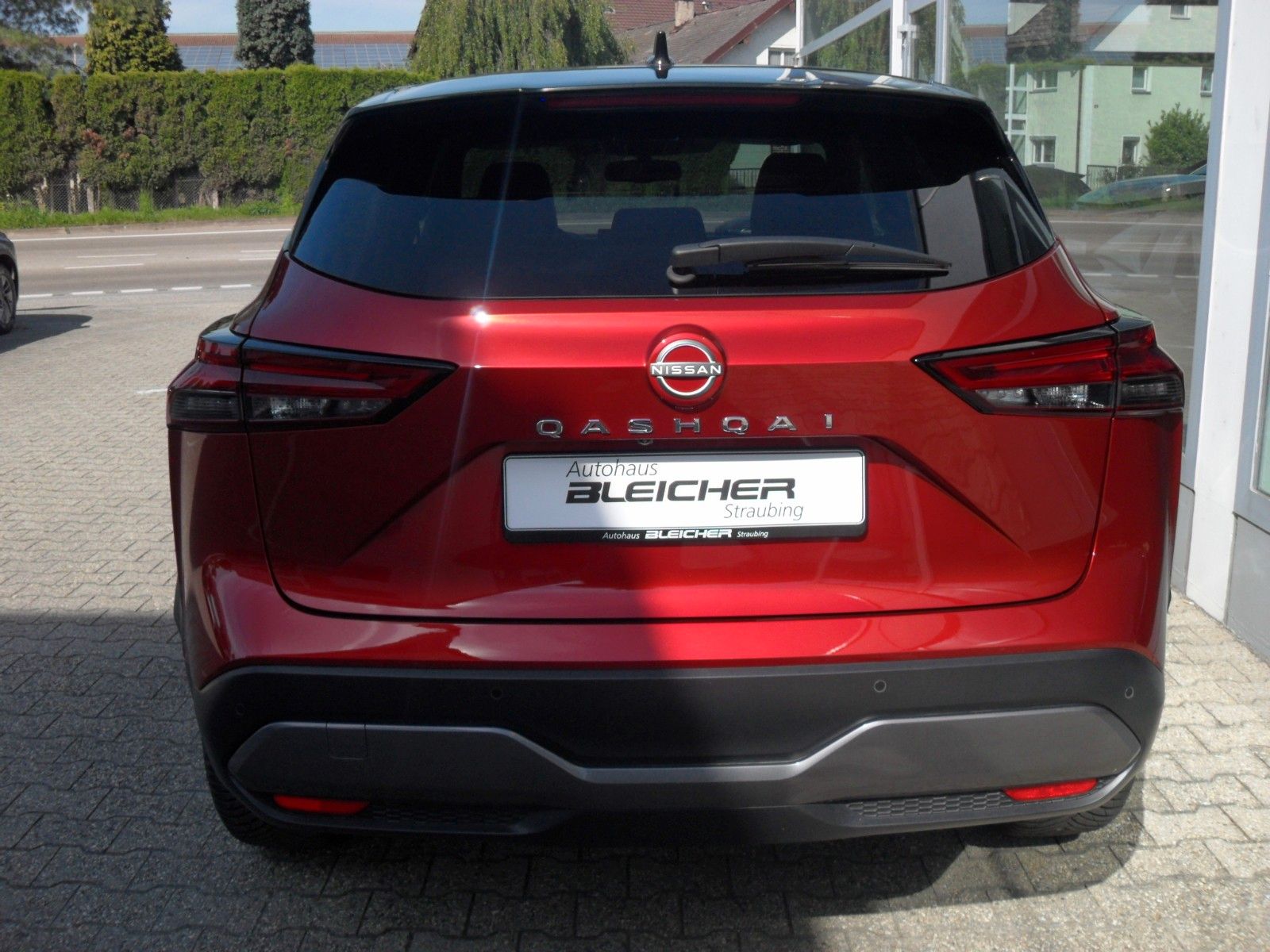 Fahrzeugabbildung Nissan Qashqai 1,3  Tekna | HeadUp | Teilleder | 360°