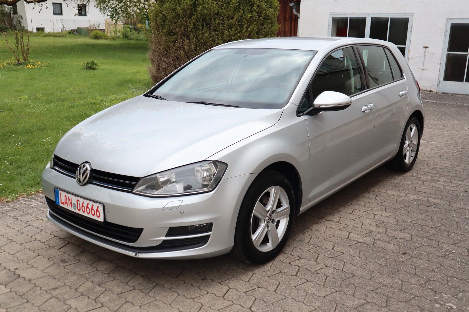 Volkswagen Golf VII Lim. Comfortline BMT PDC SHZ ALUFELGEN