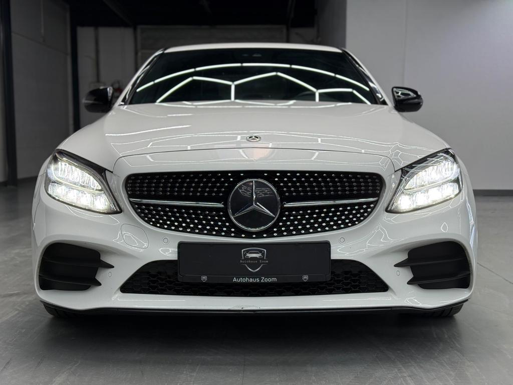 Mercedes-Benz C 300 de AMG Night, Foto 19 von 50