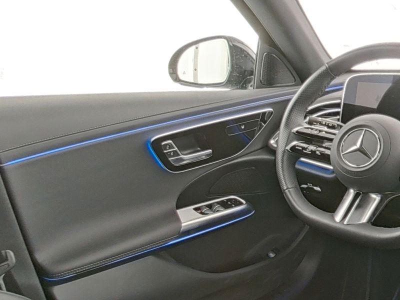Fahrzeugabbildung Mercedes-Benz E 220 d 4M T AMG AHK+Pano+Night+Distronic+Keyles