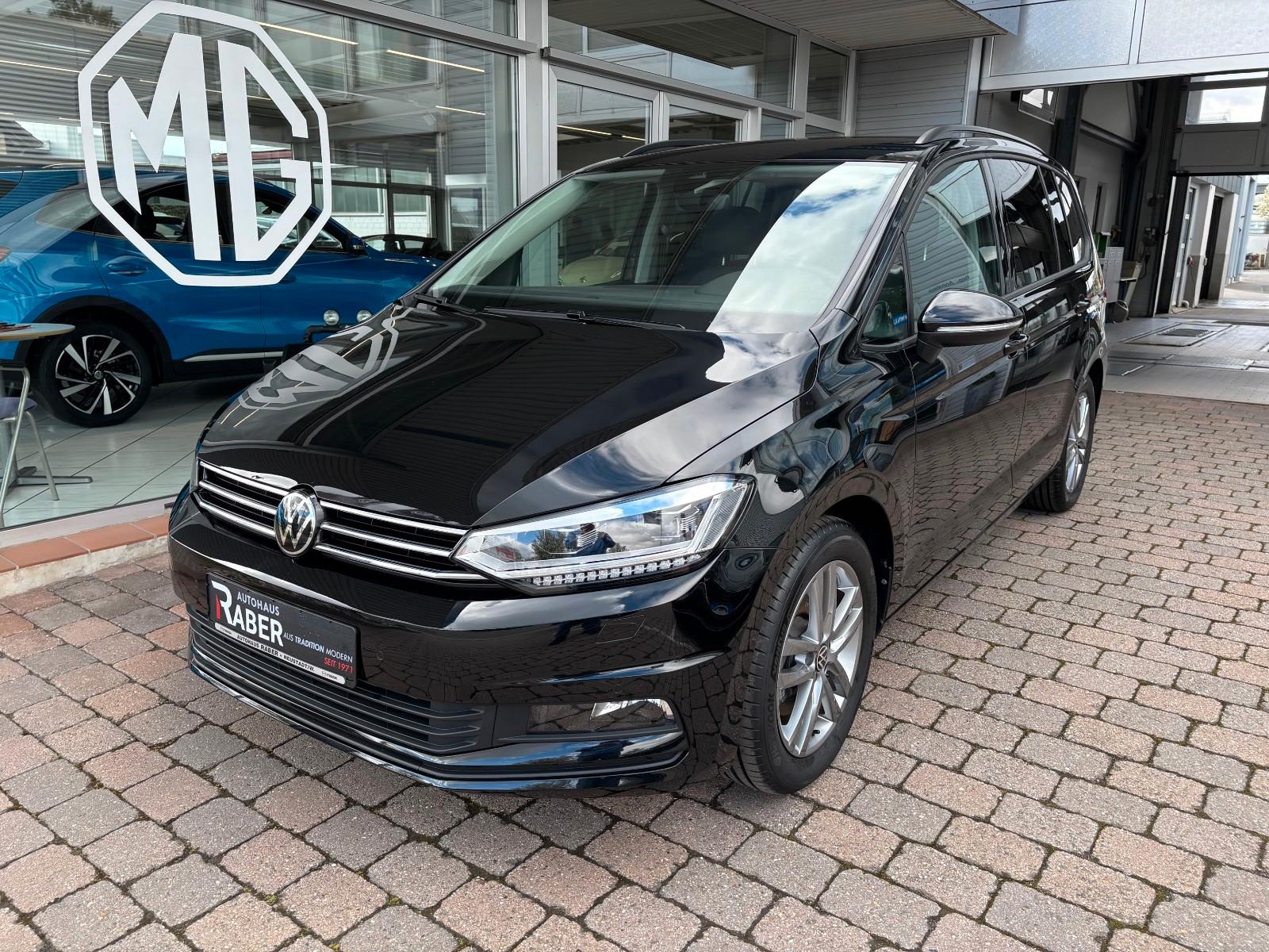 Volkswagen Touran Comfortline 1.5 BMT Automatik * 7 Sitze *