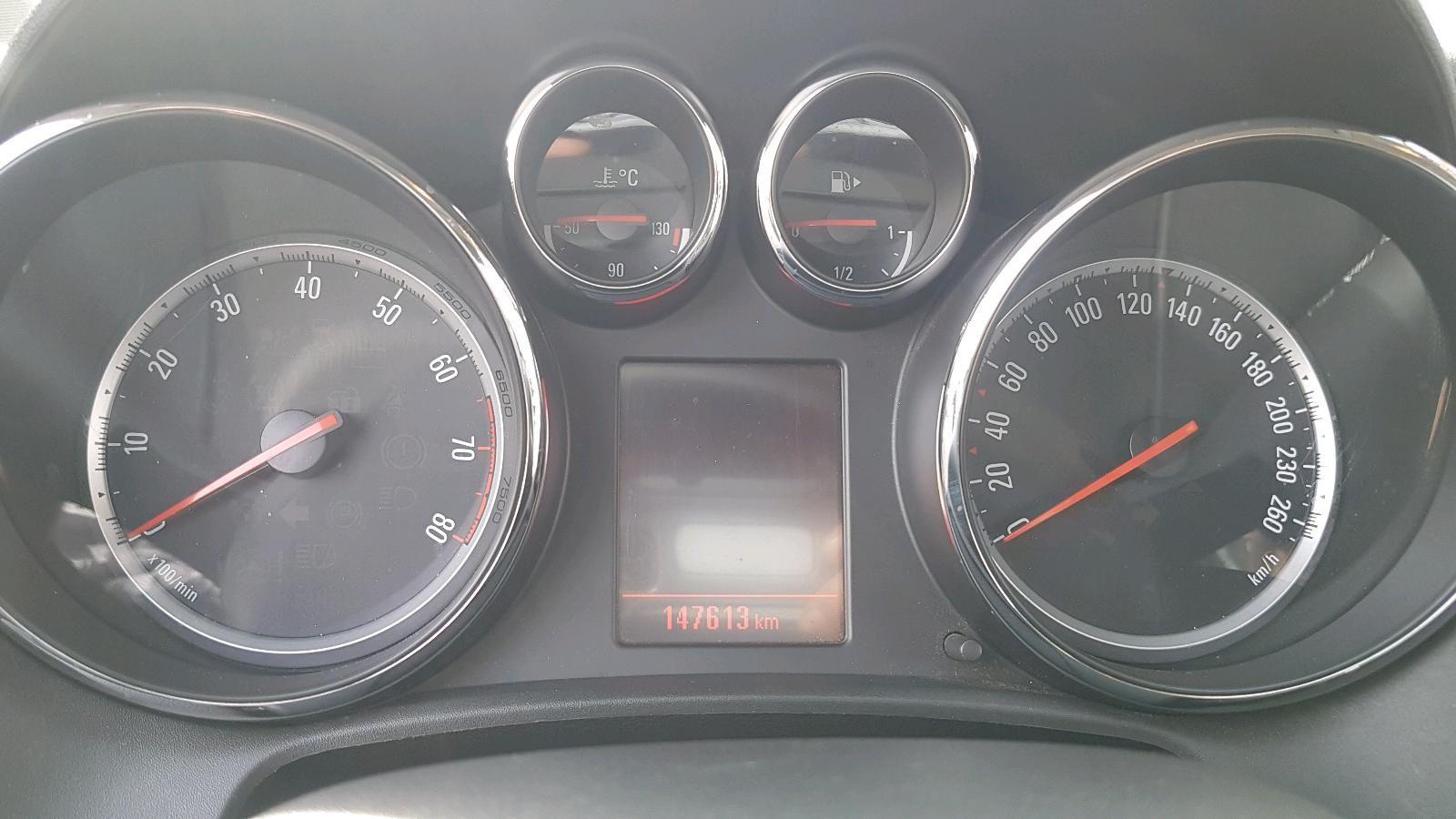 Opel Astra 2013 — photo 6